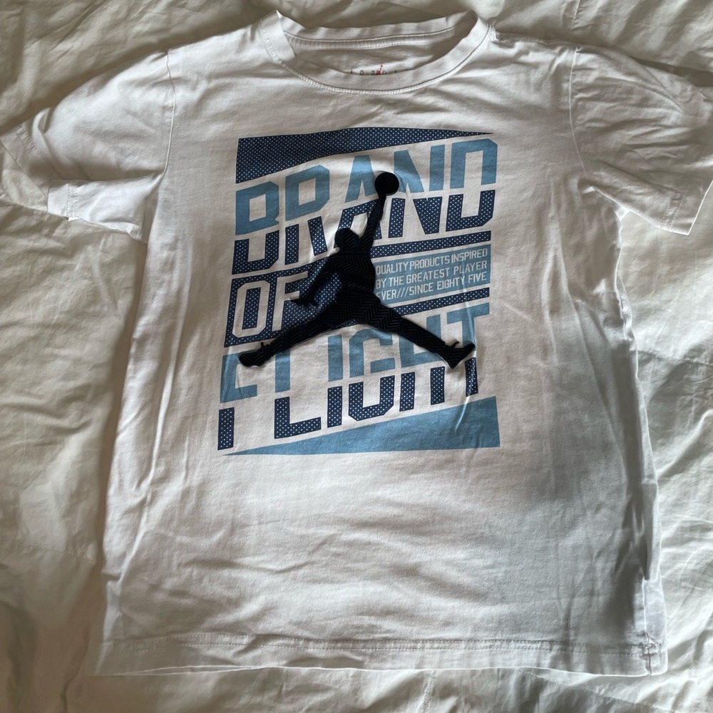 Jordan ‘Brand of Flight’ short sleeve shirt EUC